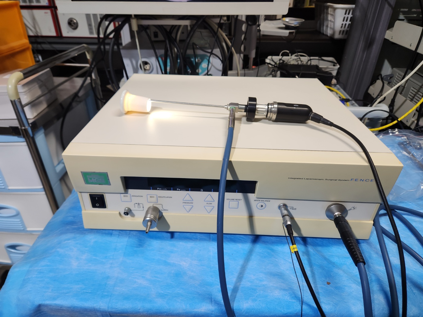 MGB Fencer laparoscopic surgical system