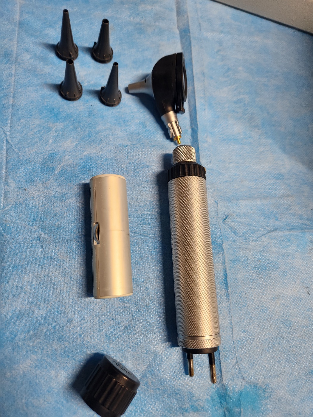 Heine Beta 200 Ophthalmoscope, Otoscope Diagnostic Set