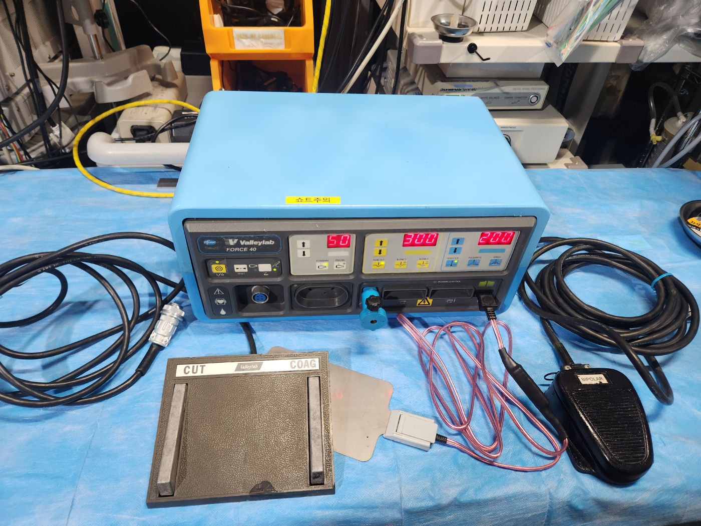Valleylab Force 40 Electrosurgical Generator