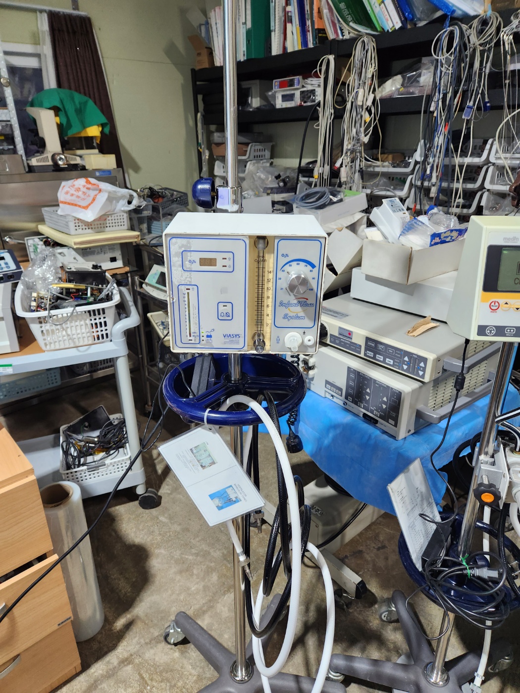 Viasys E.M.E. Infant Flow PA ventilator(산소농도 조절기)