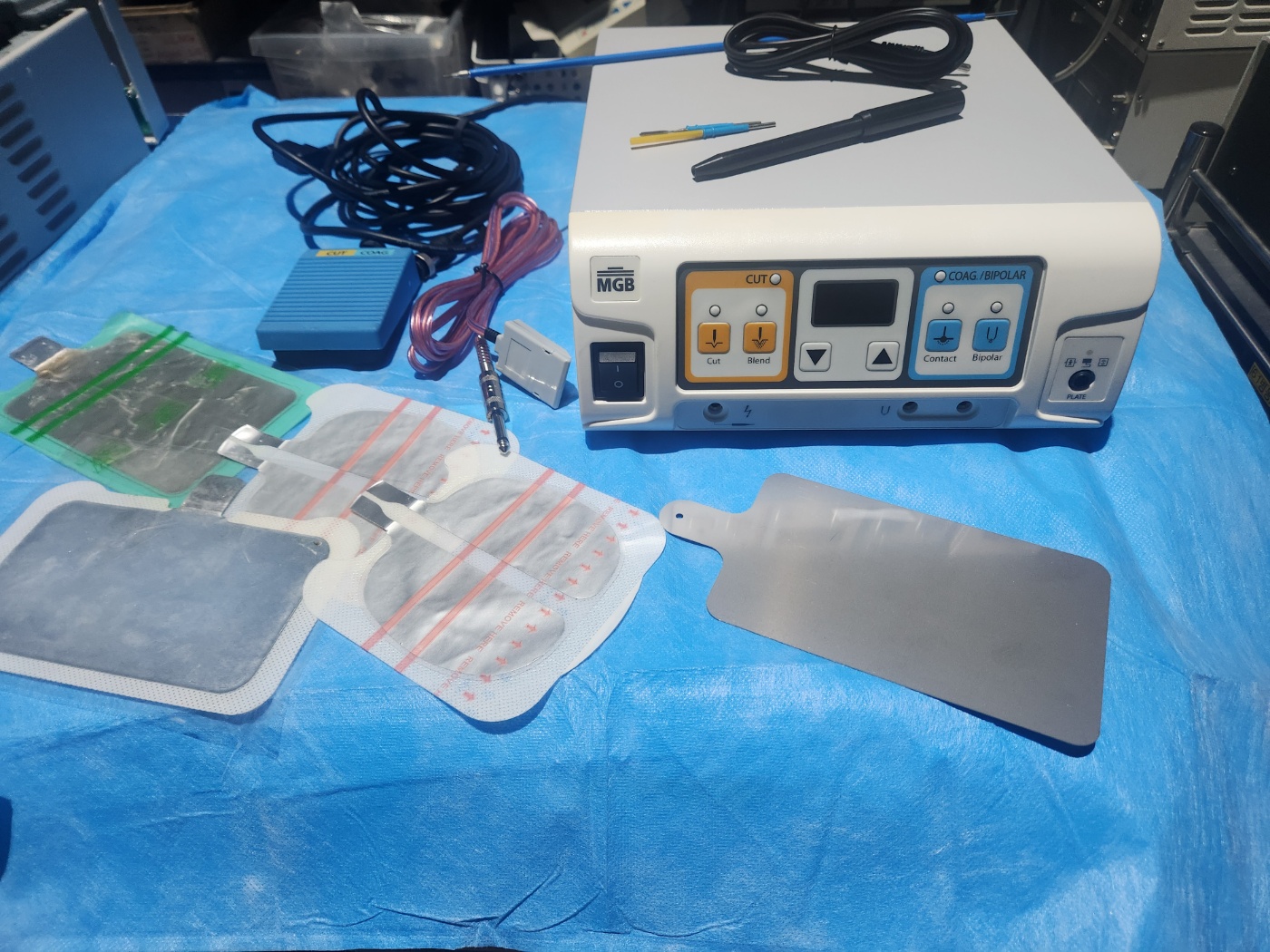 MGB ZEUS -80 Radiofrequency generator