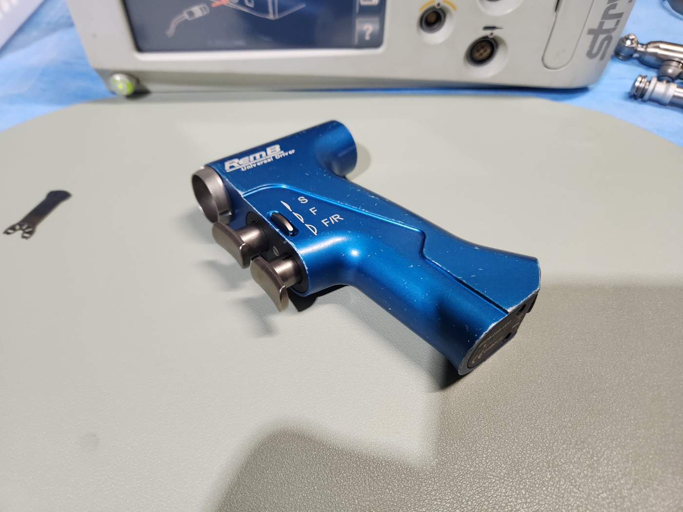 Stryker  RemB Universal Driver Handpiece