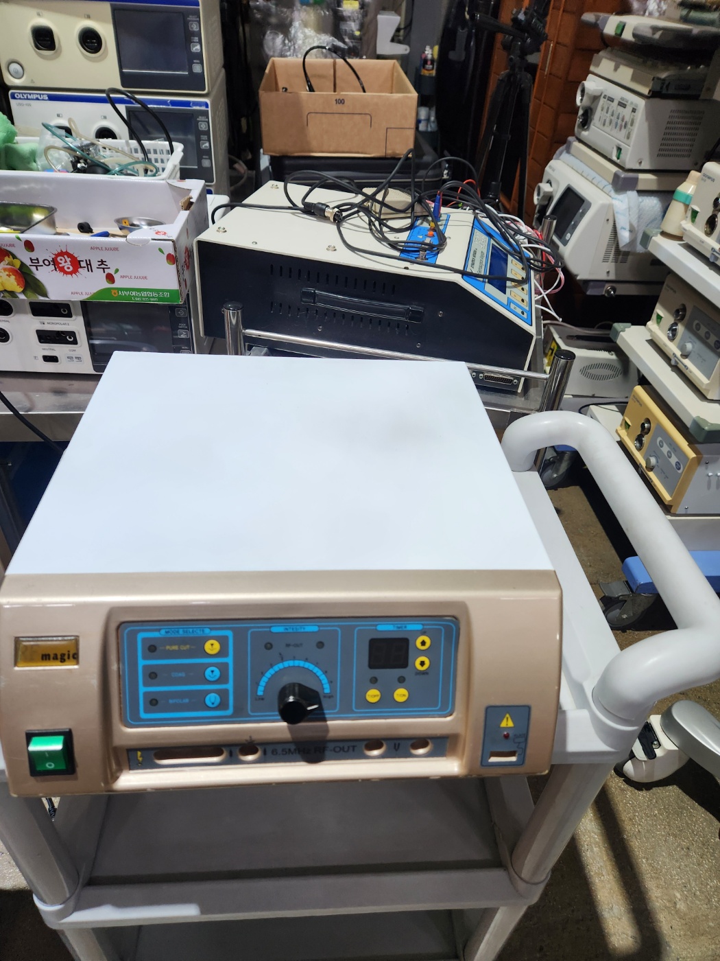RF -250  6.5MHZ Radiofrequency Electrosurgical unit