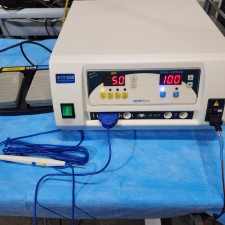 ITC-250D  Electro Surgical Unit