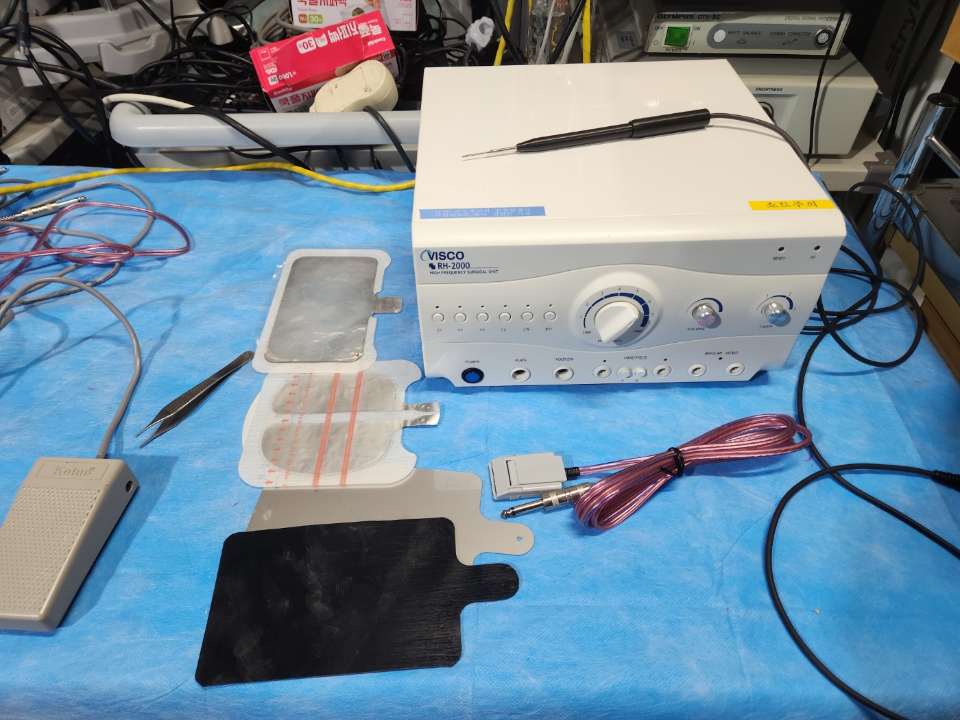 VISCO RH 2000 Electrosurgical Unit