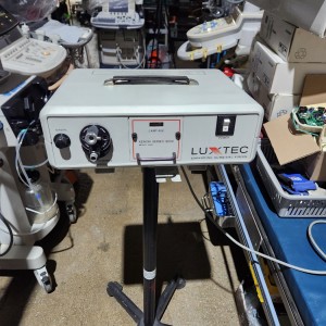 Luxtec Xenon Series 9000 Model 9300 Light Source