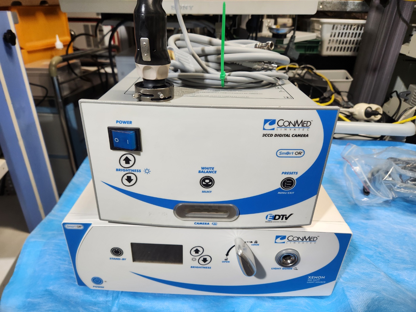 ConMed IM3300 EDTV Camera system