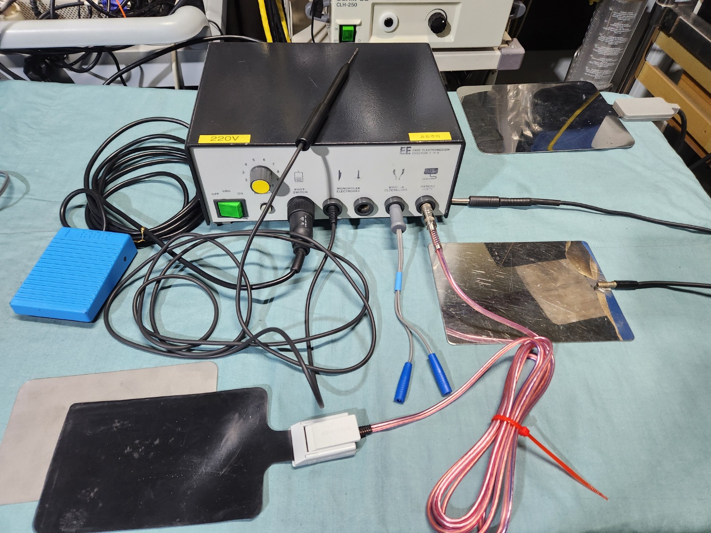 ERBE Erbotom T 71D   Electrosurgical Unit