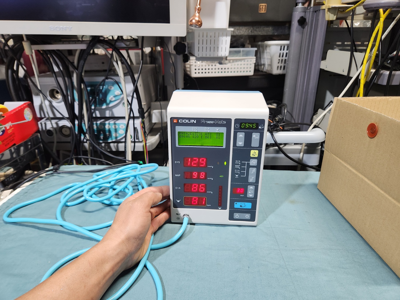 Colin Press-Mate BP-8800