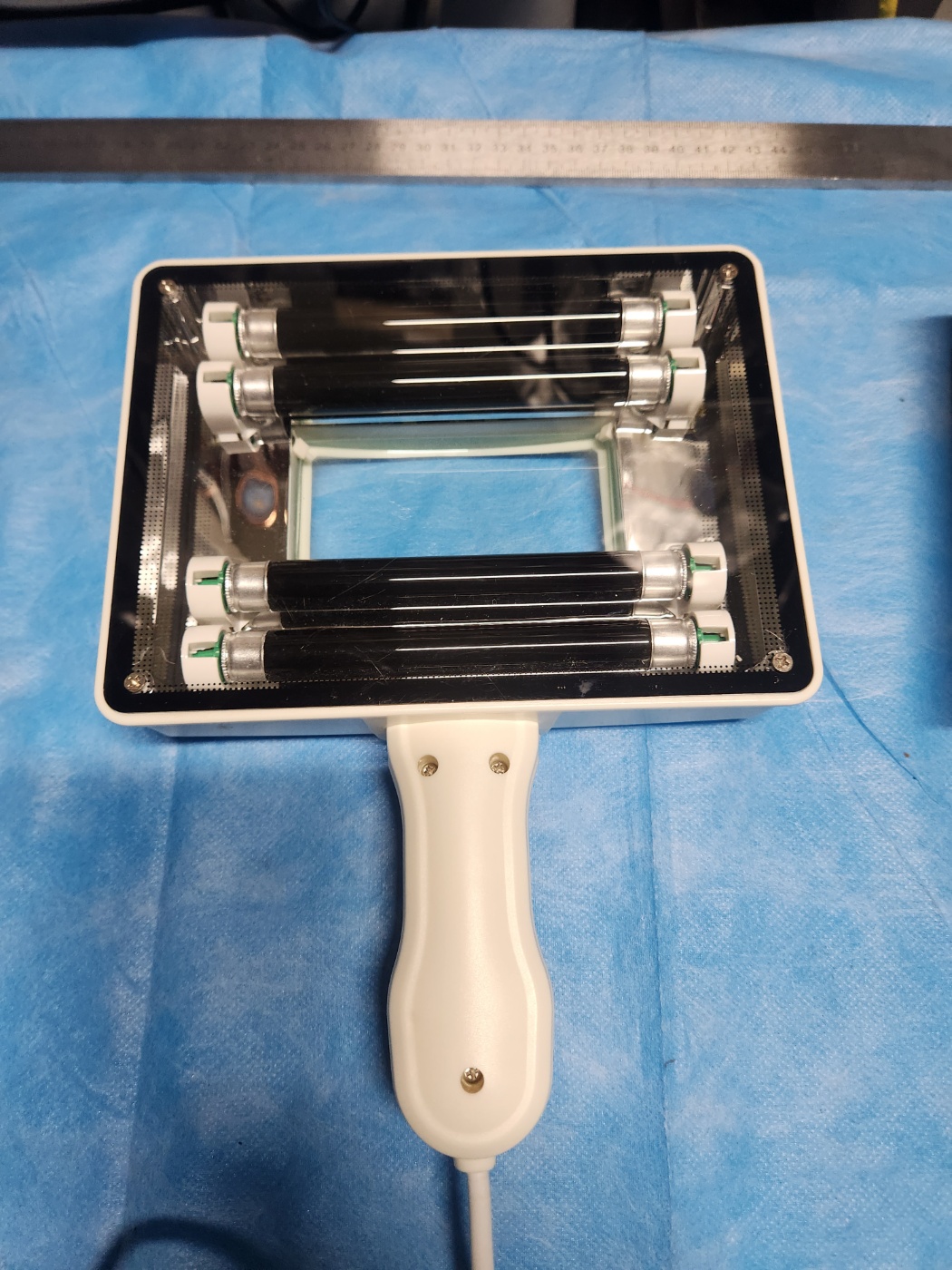 Derma-Lamp Wood-Lamp