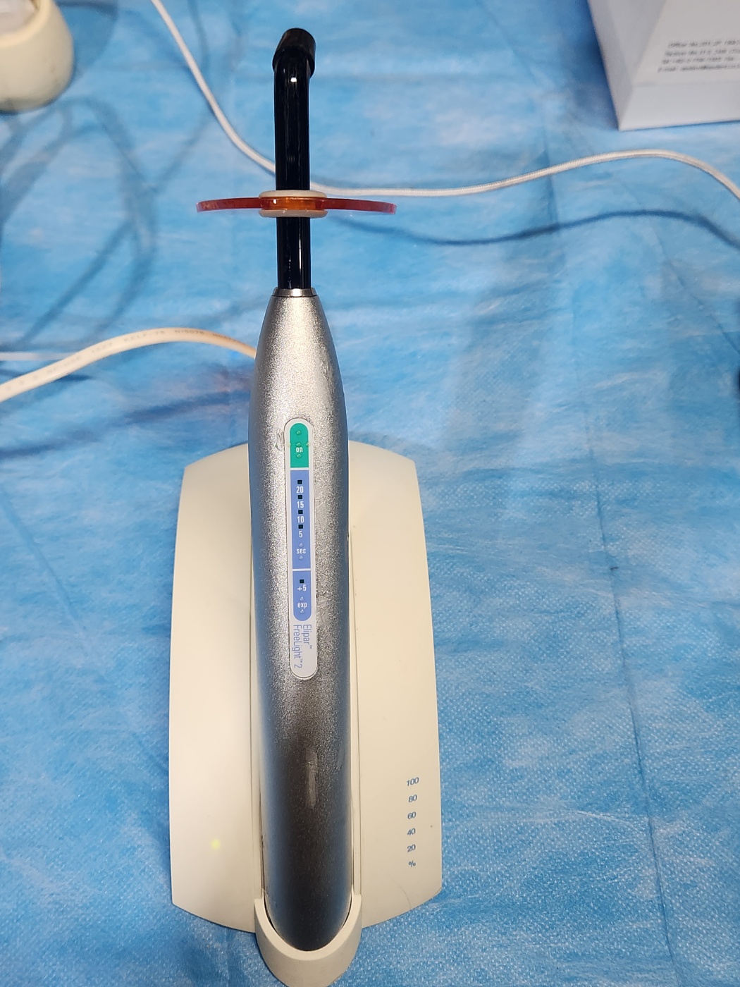 3m espe elipar freelight 2 Curing Light Unit
